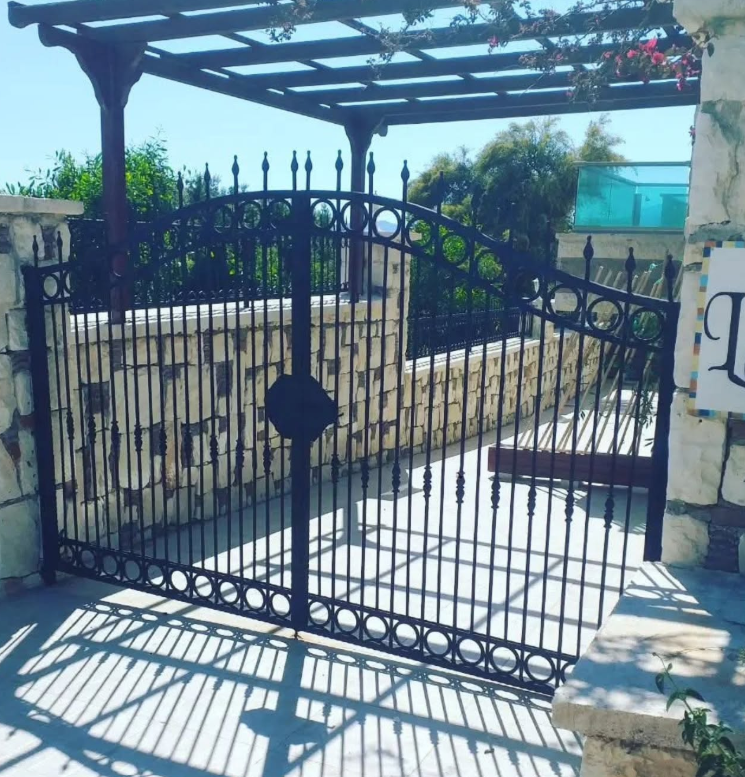 Bahçe Kapısı